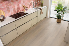 Dit is dé vloerenkleur van 2026