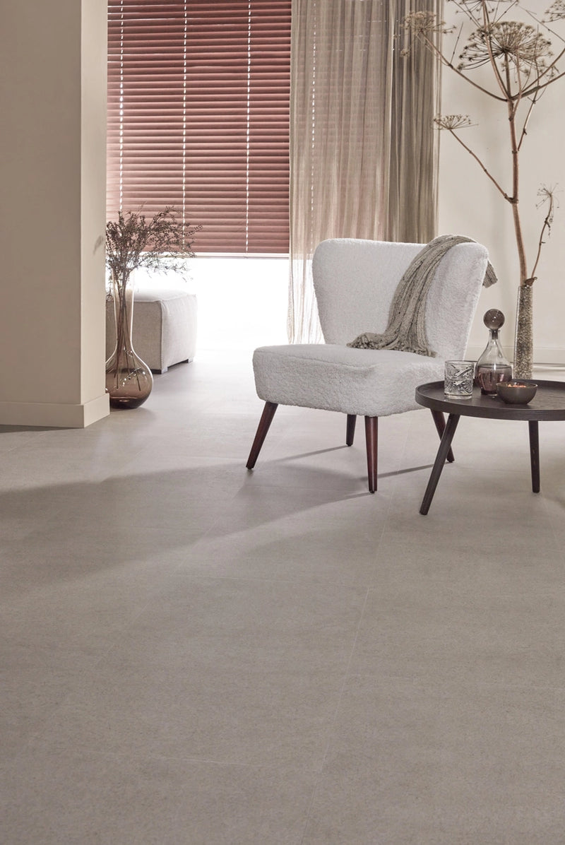 Staal van Floer Betonlook Greige - Tegel Dryback Plak PVC