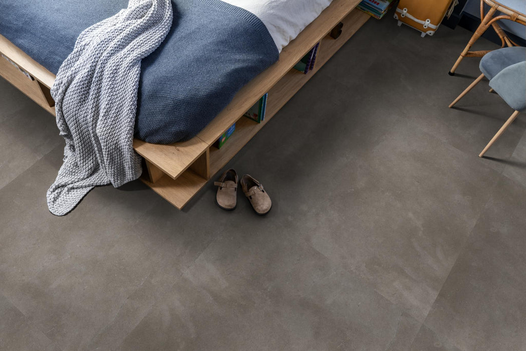 Ambiant Piazzo Warm grey | Tegel 45 x 90 Plak PVC dryback