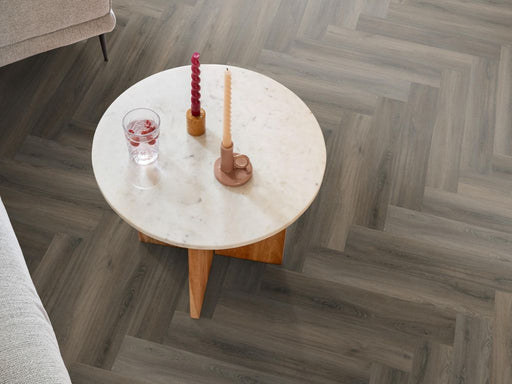 Sfeerbeeld Ambiant Spigato Avanto Dark Grey | Visgraat Lijm PVC