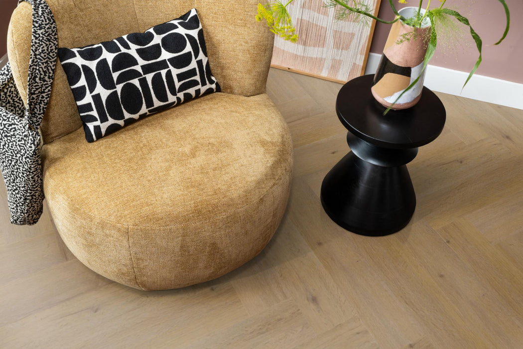 Ambiant Spigato Vivero Dark oak | Visgraat Lijm PVC
