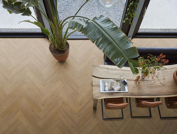 FloorLife YUP Leyton Dark oak - Visgraat Plak PVC