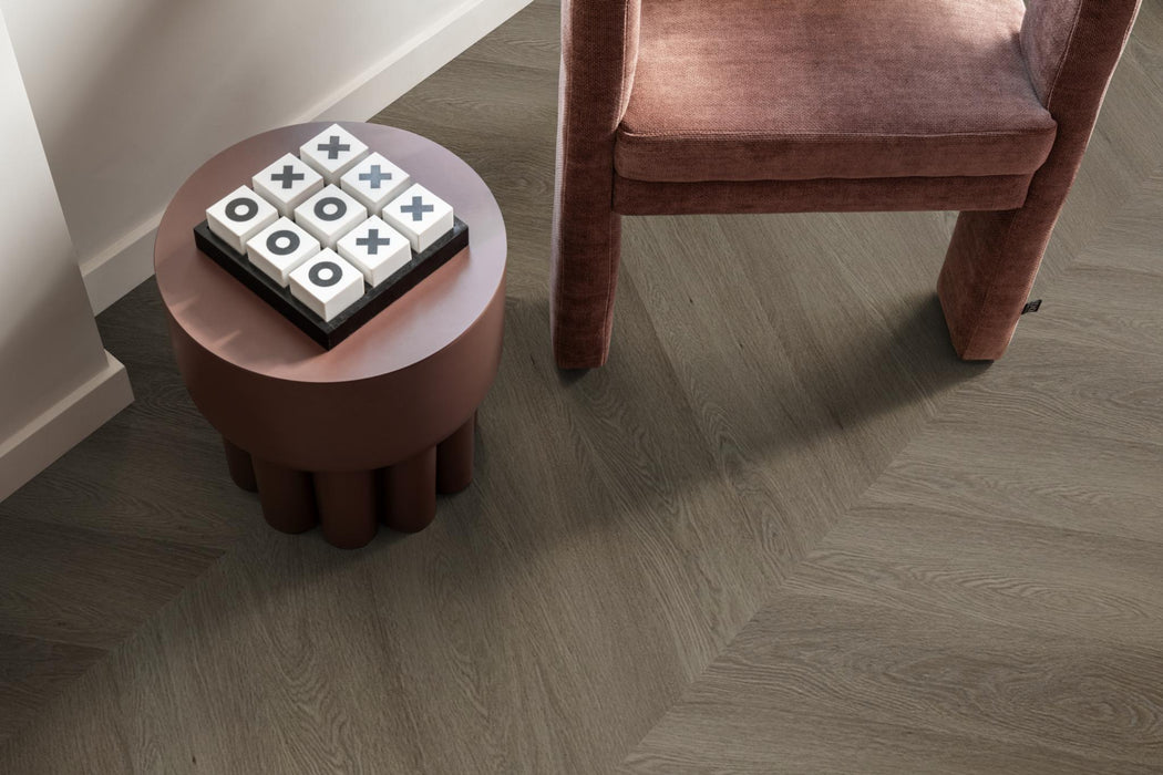 Ambiant Spigato Estino Brown | Hongaarse punt | Plak PVC