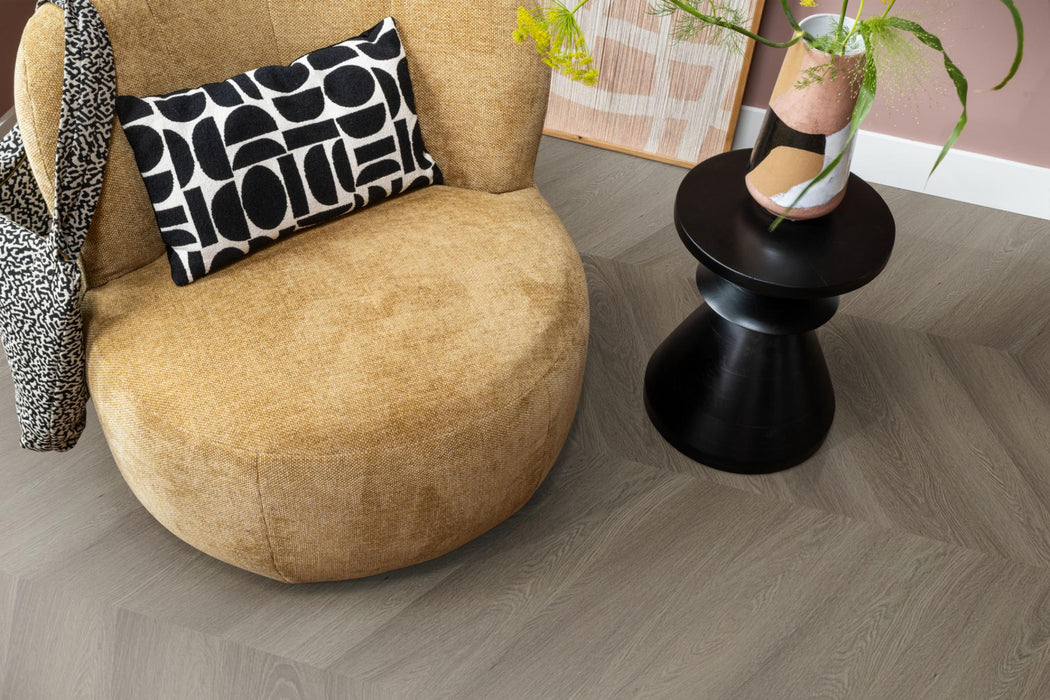 Ambiant Spigato Estino Brown | Hongaarse punt | Plak PVC