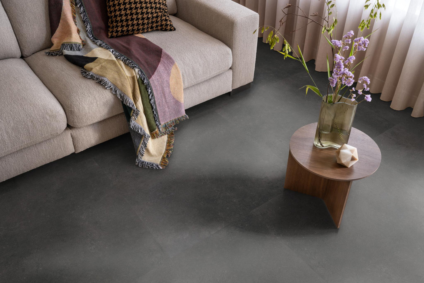 Ambiant Sarino XL Anthracite | Tegel 90 x 90 Plak PVC dryback