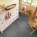 Sfeerbeeld Ambiant Sarino XL Dark grey | Tegel 90 x 90 Plak PVC dryback