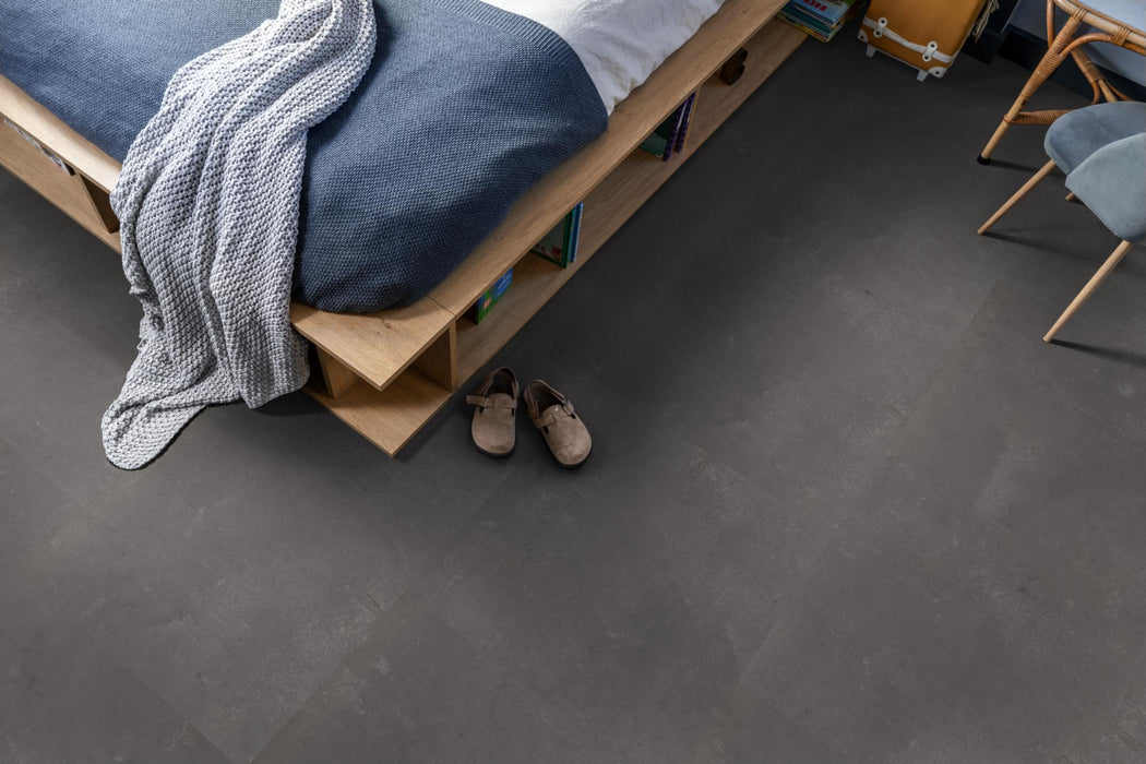 Ambiant Piero Dark grey | Tegel 60 x 60 Plak PVC dryback