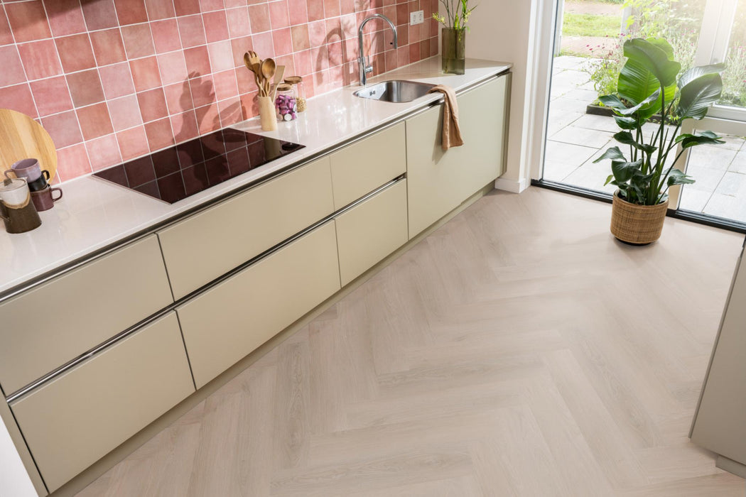 Ambiant Spigato Navaro Dark oak | Visgraat Lijm PVC