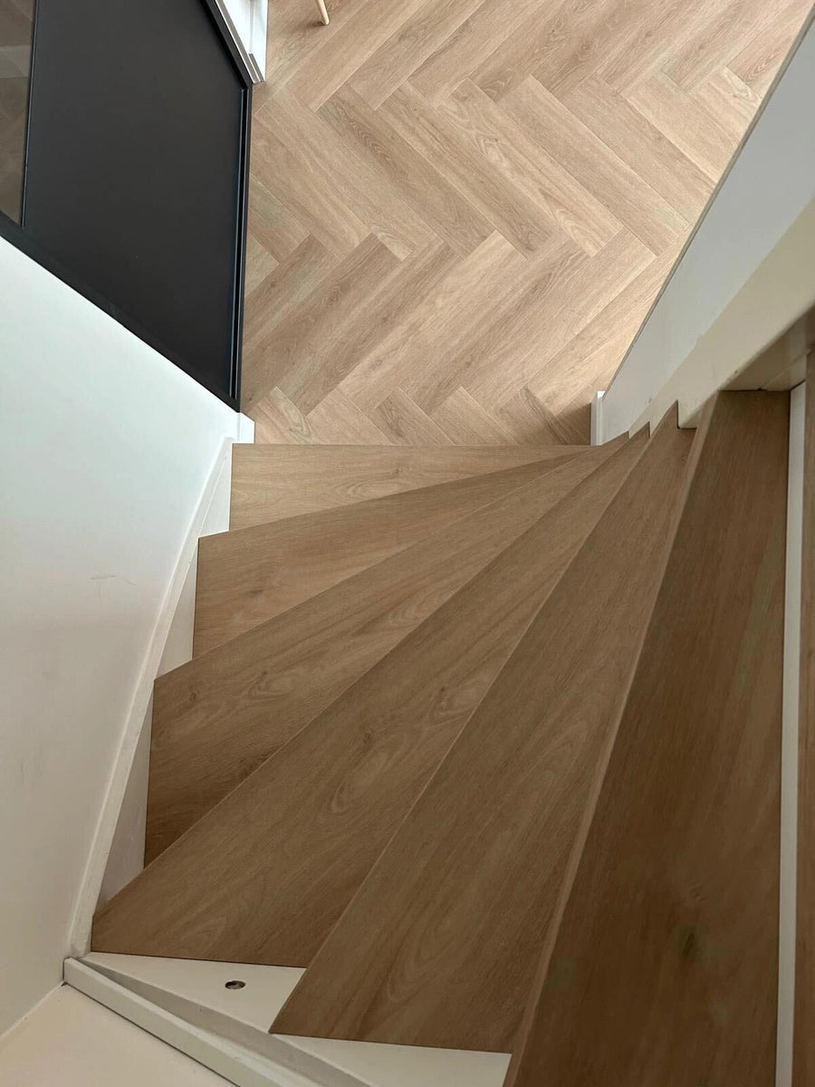Traprenovatie in Onbehandeld Eiken — foto 3