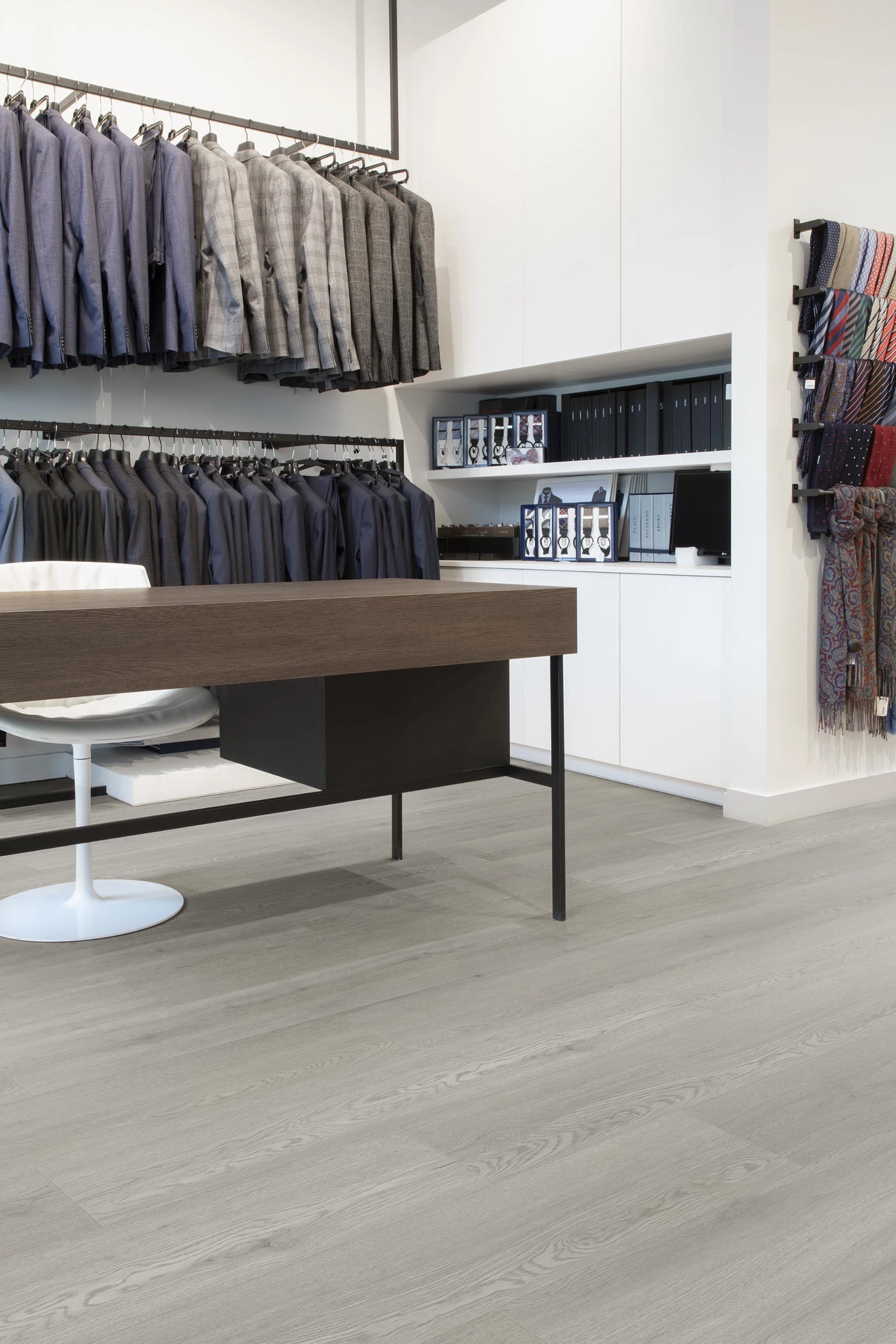 COREtec Essentials 1200+ Series Cleveland Oak 94 | Click PVC | sfeerbeeld 1