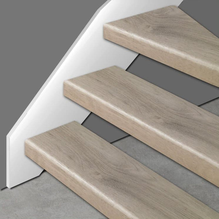 Overzettreden HOOGLAND EIKEN | K-stairs traprenovatie